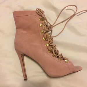 Blush colored lace up heel